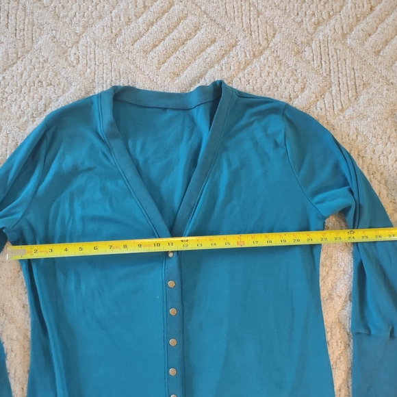 Long Cardigan - Snap Closure - Picture 12 of 13